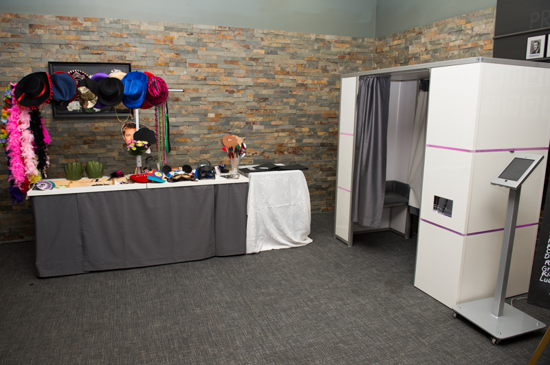 Enclosed Photo Booth Rental | PhotoBooth-2014-1003.jpg